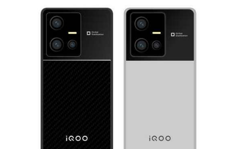 iQOO10Pro采用哪款屏幕打造